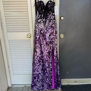 New with tags Joli Prom Formal Dress Gown